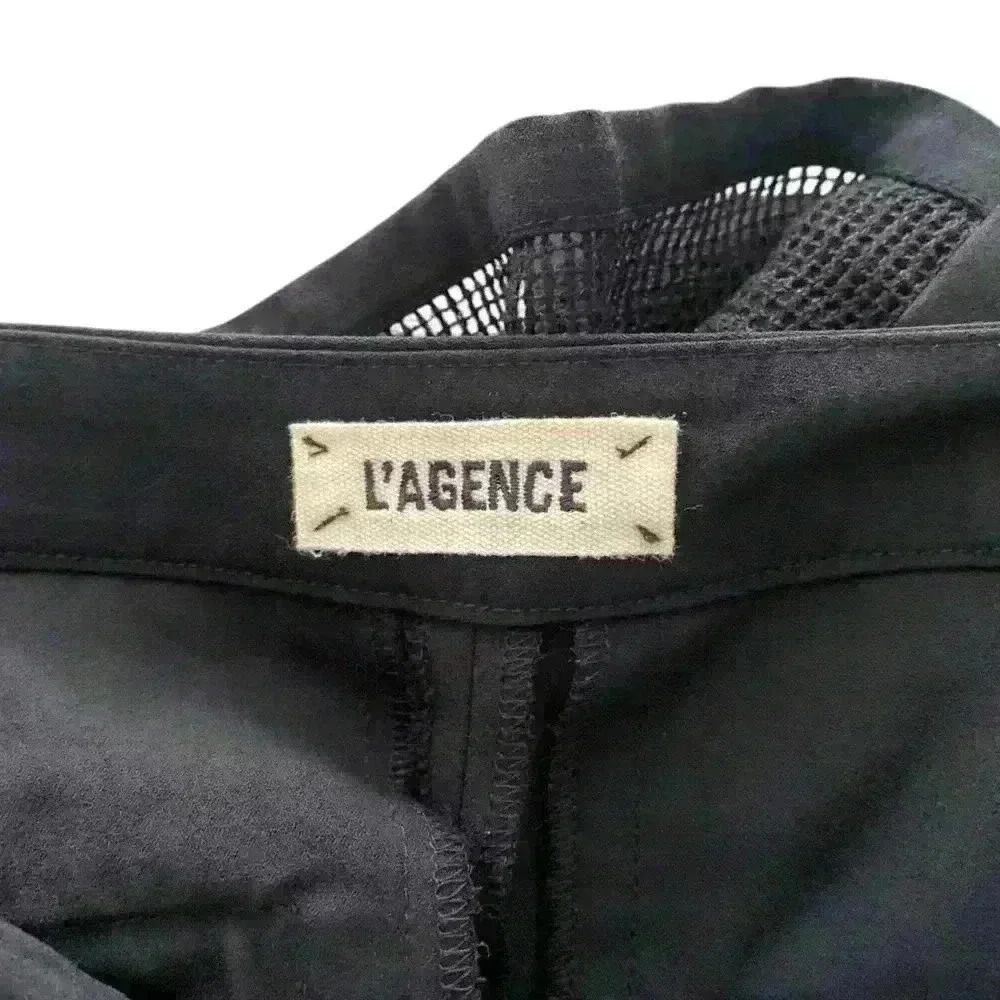 L'AGENCE PLEATED CREPE SHORTS US size 10‎ - Picture 7 of 12